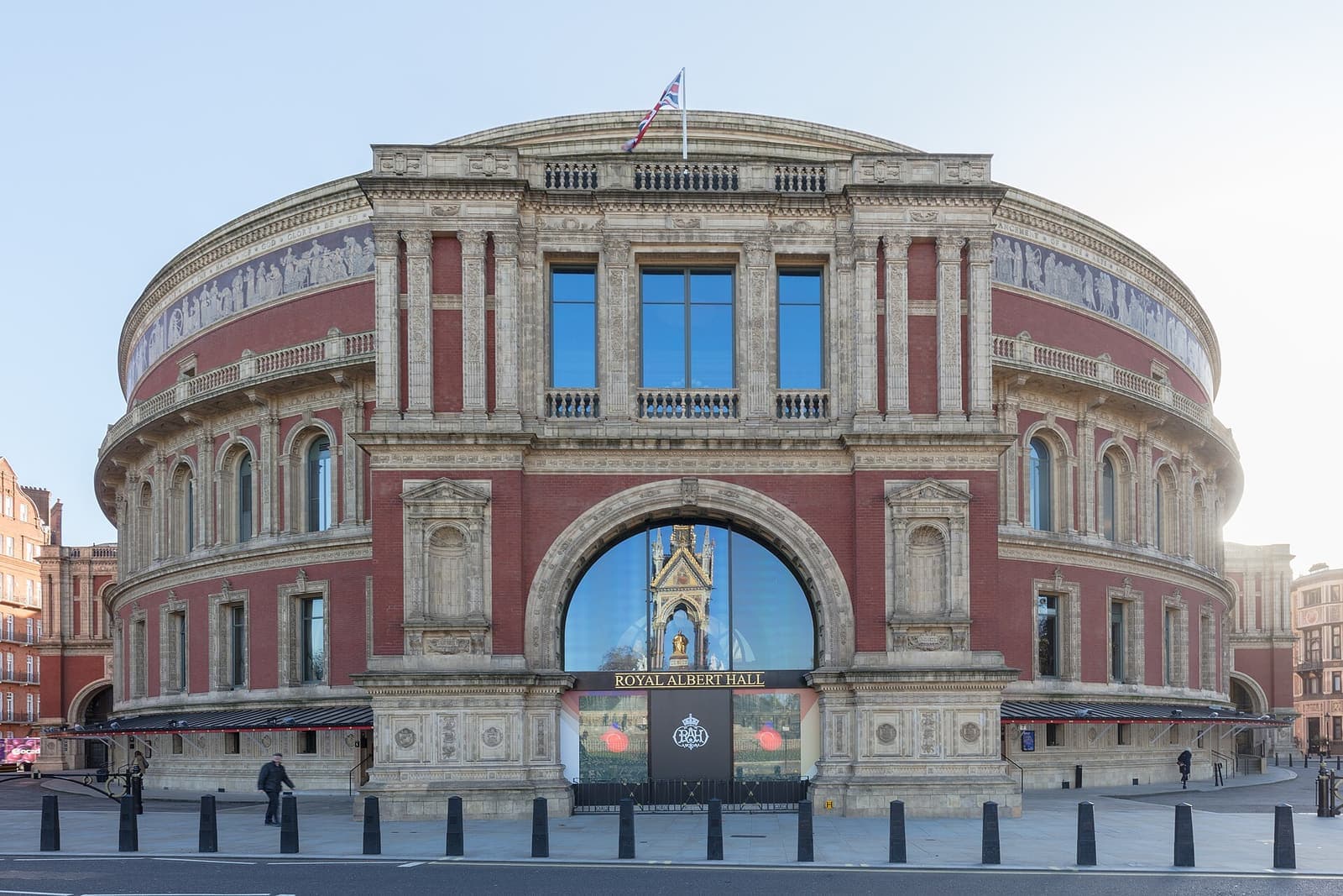 The Royal Albert Hall and its frieze